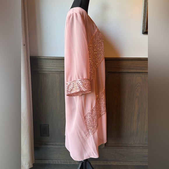 Le Bos Pink Sequin Kimono - Picture 4 of 7